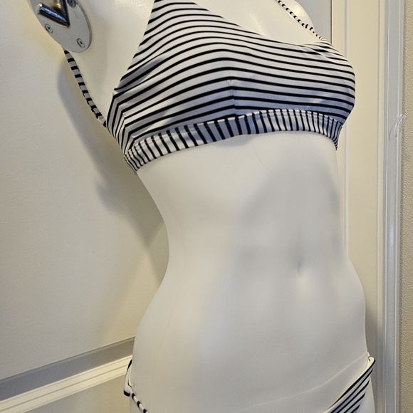 Daze Dayz White Black Striped BIKINI SET Bralette Thong Bottom Medium - Picture 3 of 6